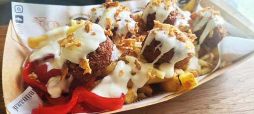 falafel-ole-loaded-fries falafel-ole-loaded-fries